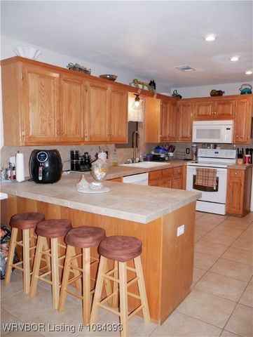 1702 Nixon Road, Lavaca, AR 72941