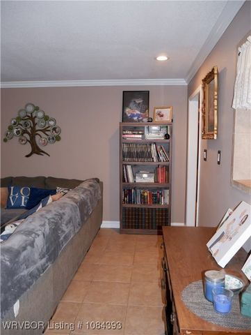 1702 Nixon Road, Lavaca, AR 72941