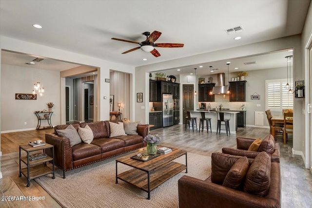 26261 N 106TH Drive, Peoria, AZ 85383