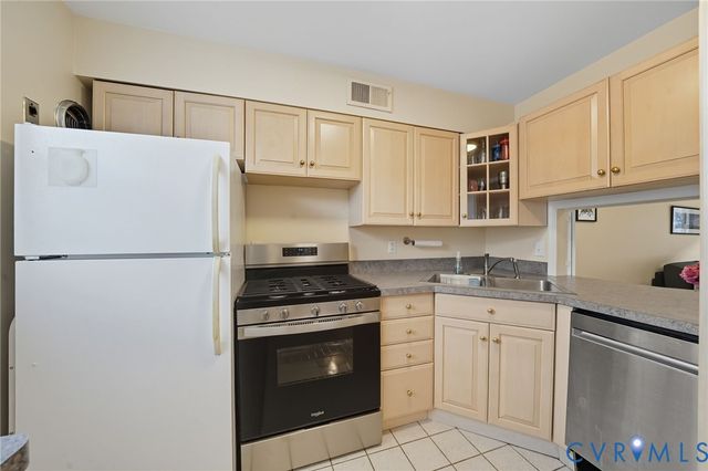 403 N Hamilton St Unit#J, Richmond, VA 23221
