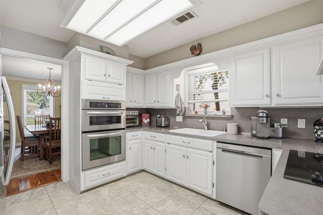 3207 Candleknoll Drive, Spring, TX 77388