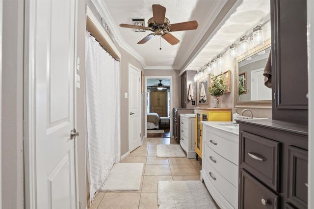 3207 Candleknoll Drive, Spring, TX 77388