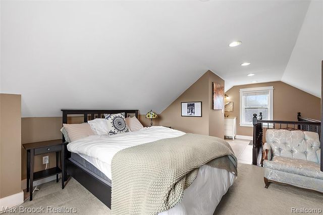 1406 E Lincoln Avenue, Royal Oak, MI 48067