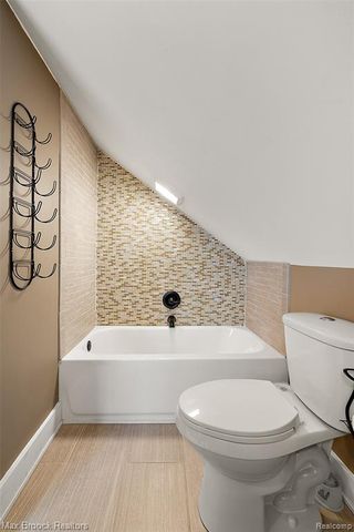 1406 E Lincoln Avenue, Royal Oak, MI 48067