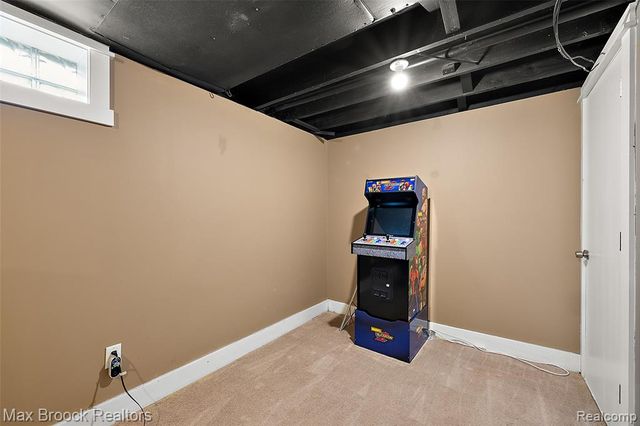 1406 E Lincoln Avenue, Royal Oak, MI 48067