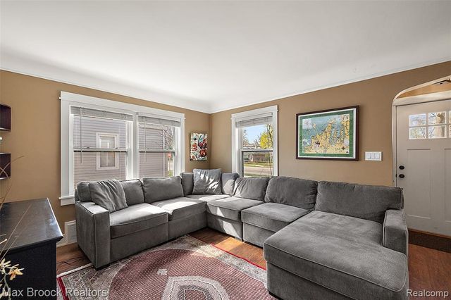 1406 E Lincoln Avenue, Royal Oak, MI 48067