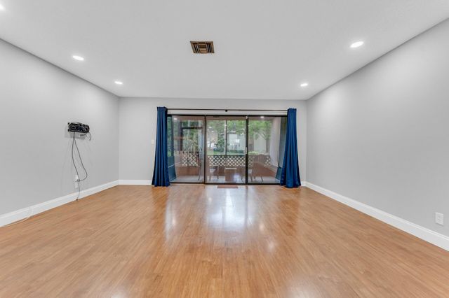 4314 Carambola Circle N, Coconut Creek, FL 33066