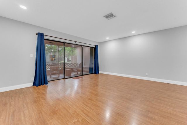 4314 Carambola Circle N, Coconut Creek, FL 33066