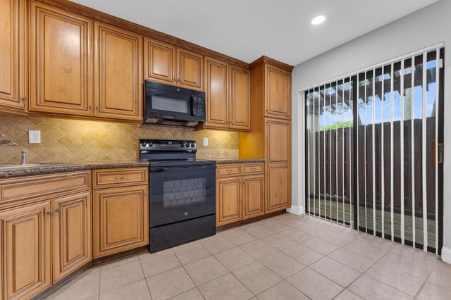 4314 Carambola Circle N, Coconut Creek, FL 33066
