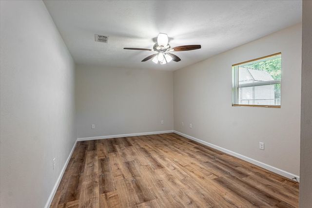 1762 N McCart Street, Stephenville, TX 76401