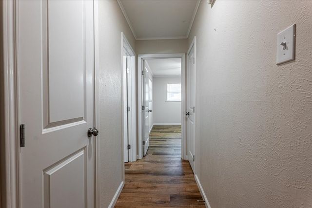 1762 N McCart Street, Stephenville, TX 76401
