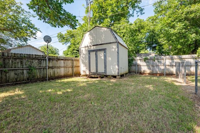 1762 N McCart Street, Stephenville, TX 76401