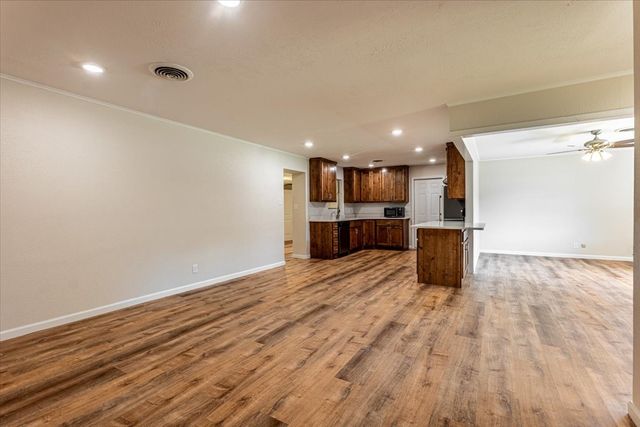 1762 N McCart Street, Stephenville, TX 76401