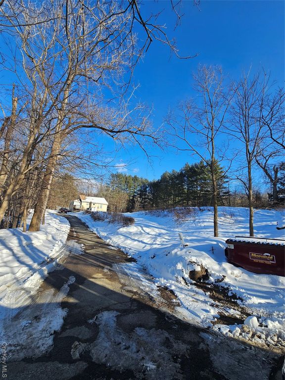 11 Philcox Road, Middletown, NY 10940