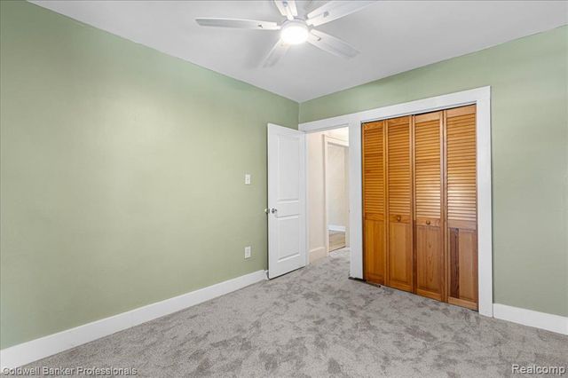5251 Gateshead Street, Grosse Pointe, MI 48236