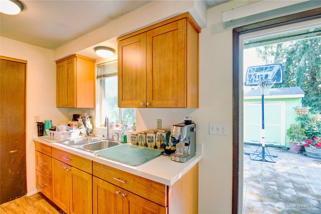 1100 N 18th Street, Mount Vernon, WA 98273