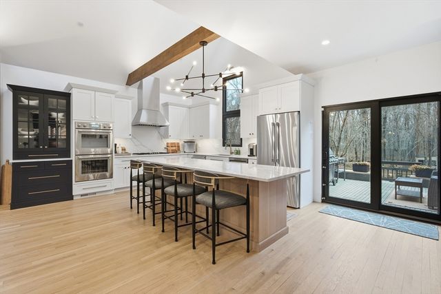 20 Mount Joy Drive, Tewksbury, MA 01876