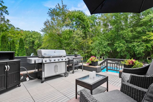 20 Mount Joy Drive, Tewksbury, MA 01876