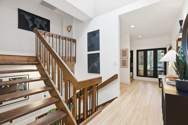 20 Mount Joy Drive, Tewksbury, MA 01876