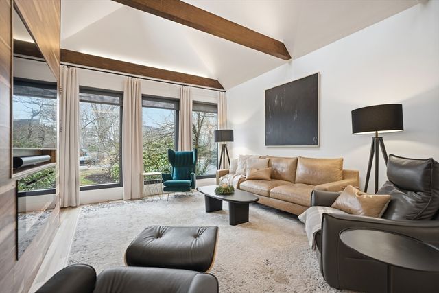 20 Mount Joy Drive, Tewksbury, MA 01876