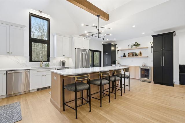 20 Mount Joy Drive, Tewksbury, MA 01876