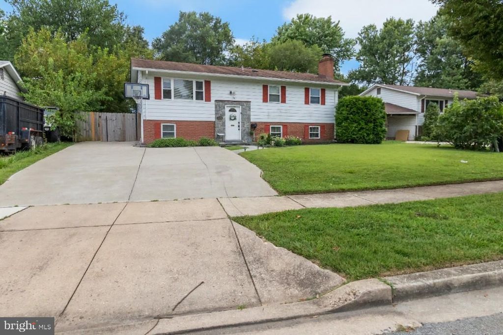 5005 STEWART CT, College Park, MD 20740