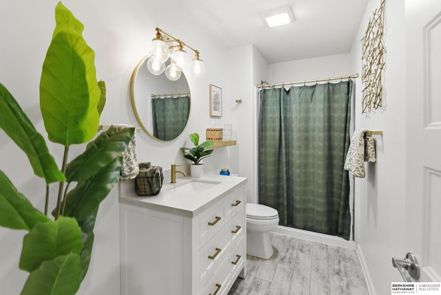 4605 S 193rd Street, Omaha, NE 68135