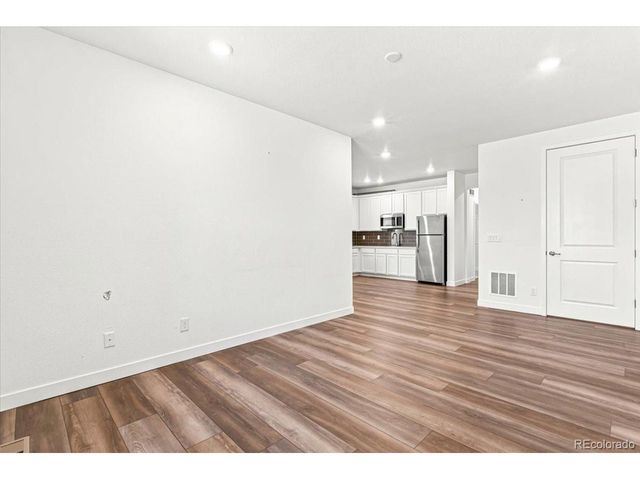 22441 E Narrowleaf Cir, Aurora, CO 80016