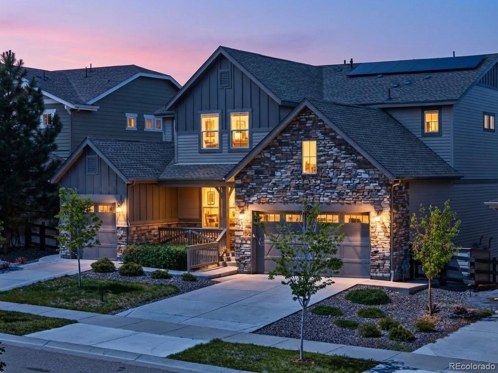 22441 E Narrowleaf Cir, Aurora, CO 80016