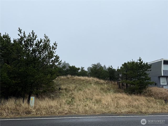 34806 I Street, Ocean Park, WA 98640