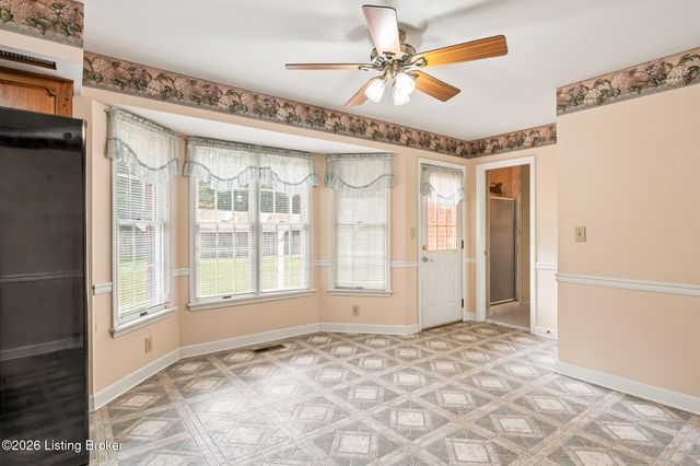 4100 Kirby Ln, Jeffersontown, KY 40299
