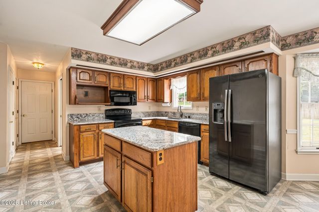 4100 Kirby Ln, Jeffersontown, KY 40299