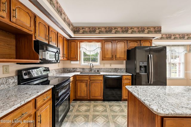 4100 Kirby Ln, Jeffersontown, KY 40299