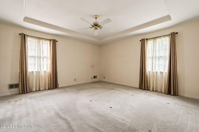 4100 Kirby Ln, Jeffersontown, KY 40299