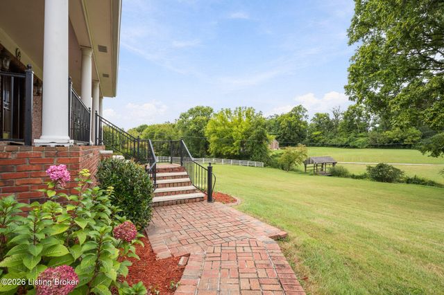 4100 Kirby Ln, Jeffersontown, KY 40299