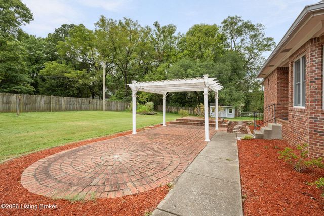 4100 Kirby Ln, Jeffersontown, KY 40299