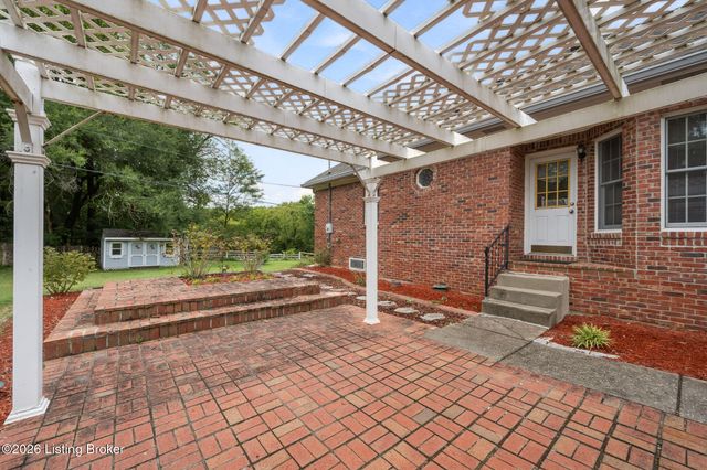 4100 Kirby Ln, Jeffersontown, KY 40299