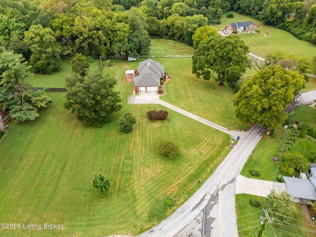 4100 Kirby Ln, Jeffersontown, KY 40299