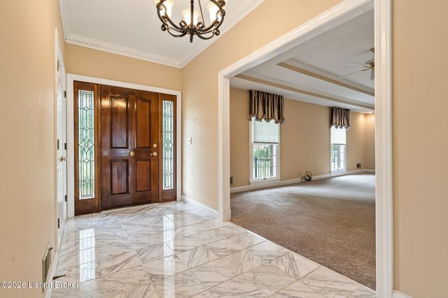 4100 Kirby Ln, Jeffersontown, KY 40299