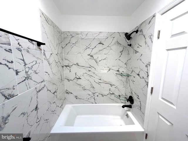 601 COLEBROOK RD, Philadelphia, PA 19115