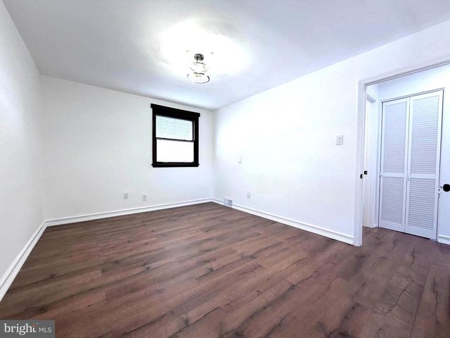 601 COLEBROOK RD, Philadelphia, PA 19115