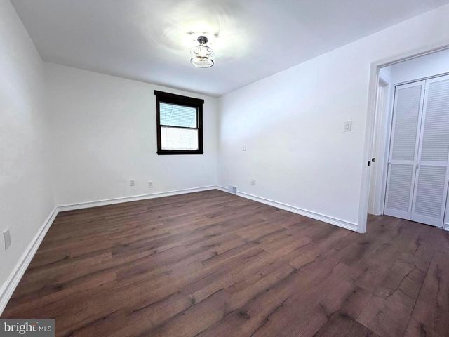 601 COLEBROOK RD, Philadelphia, PA 19115