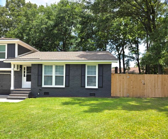 5 Apple Circle, Goose Creek, SC 29445