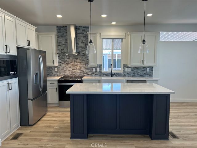 40 Via Entrada, Tustin, CA 92780