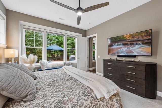 5010 Dale Ridge Road, Woodbury, MN 55129