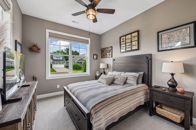5010 Dale Ridge Road, Woodbury, MN 55129
