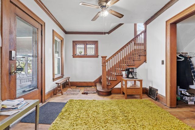 343 Garfield Street NE, Minneapolis, MN 55413