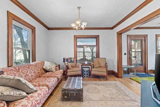 343 Garfield Street NE, Minneapolis, MN 55413