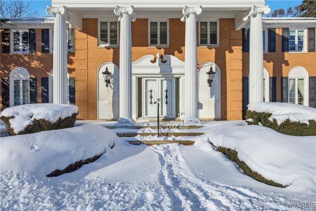 1 Sargent Drive, Lockport City, NY 14094