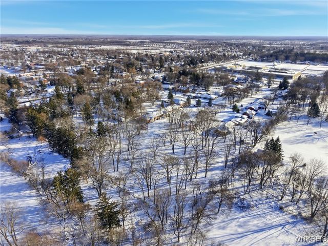 1 Sargent Drive, Lockport City, NY 14094